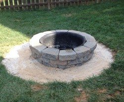 How to DIY a Backyard Fire Pit {Easy Weekend Project}