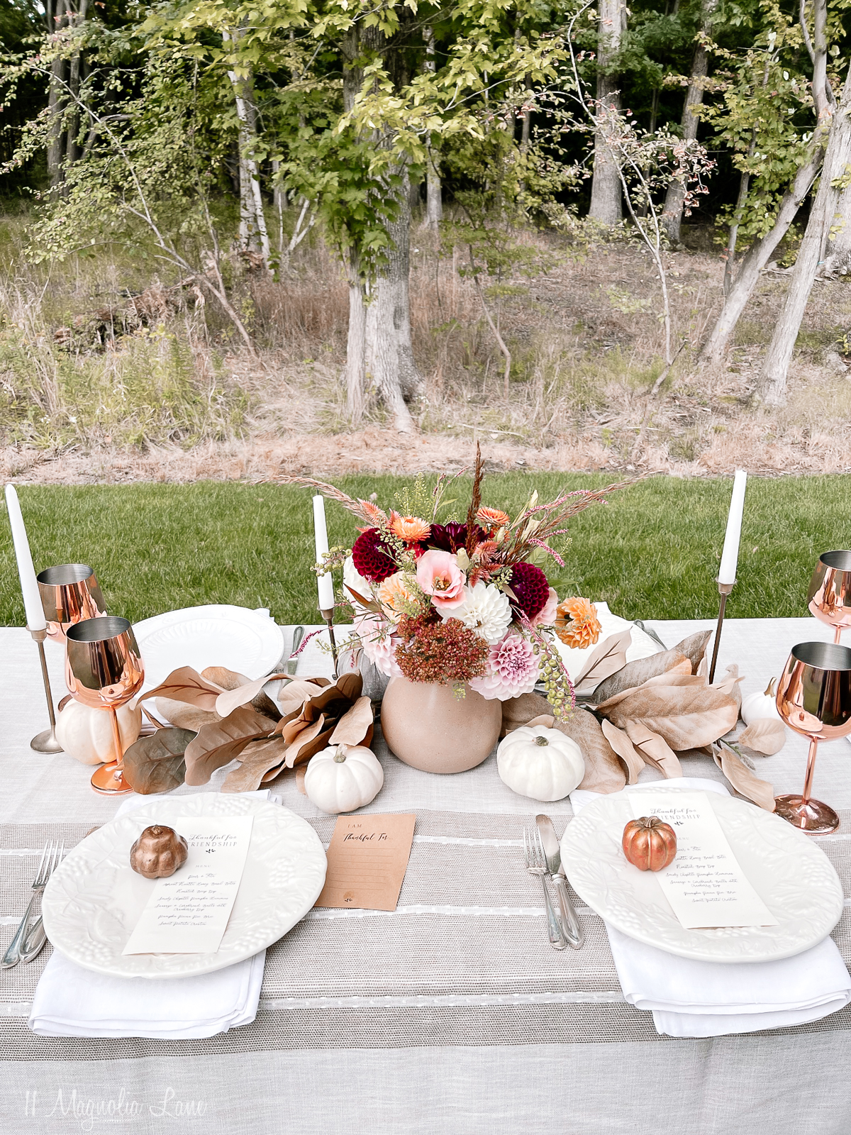 A Fall Friendsgiving (Thanksgiving) Tablescape